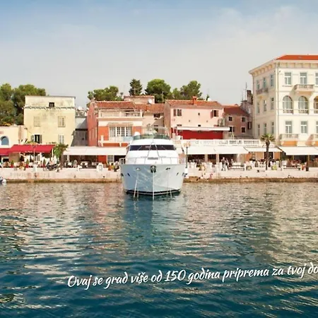 Center New 300 Meters From The Sea Apartman Poreč