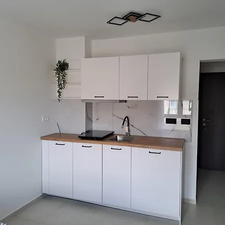 Center New 300 Meters From The Sea Apartman