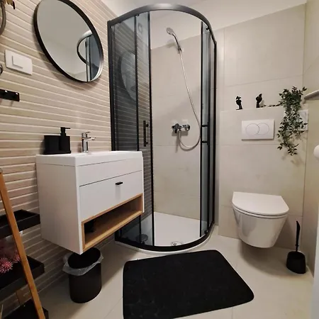 Apartman Center New 300 Meters From The Sea *